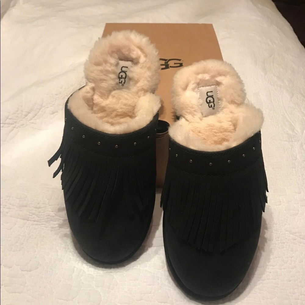 Ugg W. Amarina Slipper With Fringes